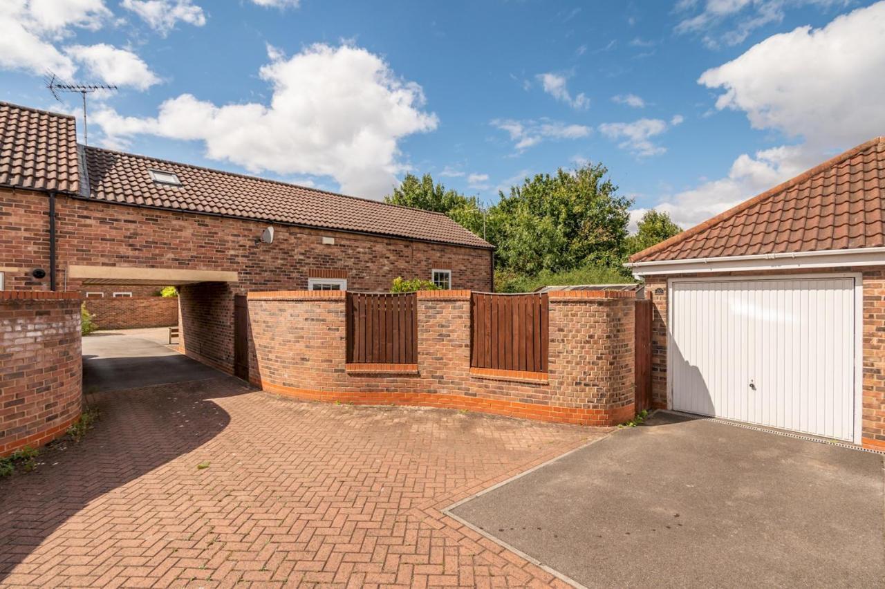 Pass The Keys Charming Cottage Near Clifton Moor York Buitenkant foto