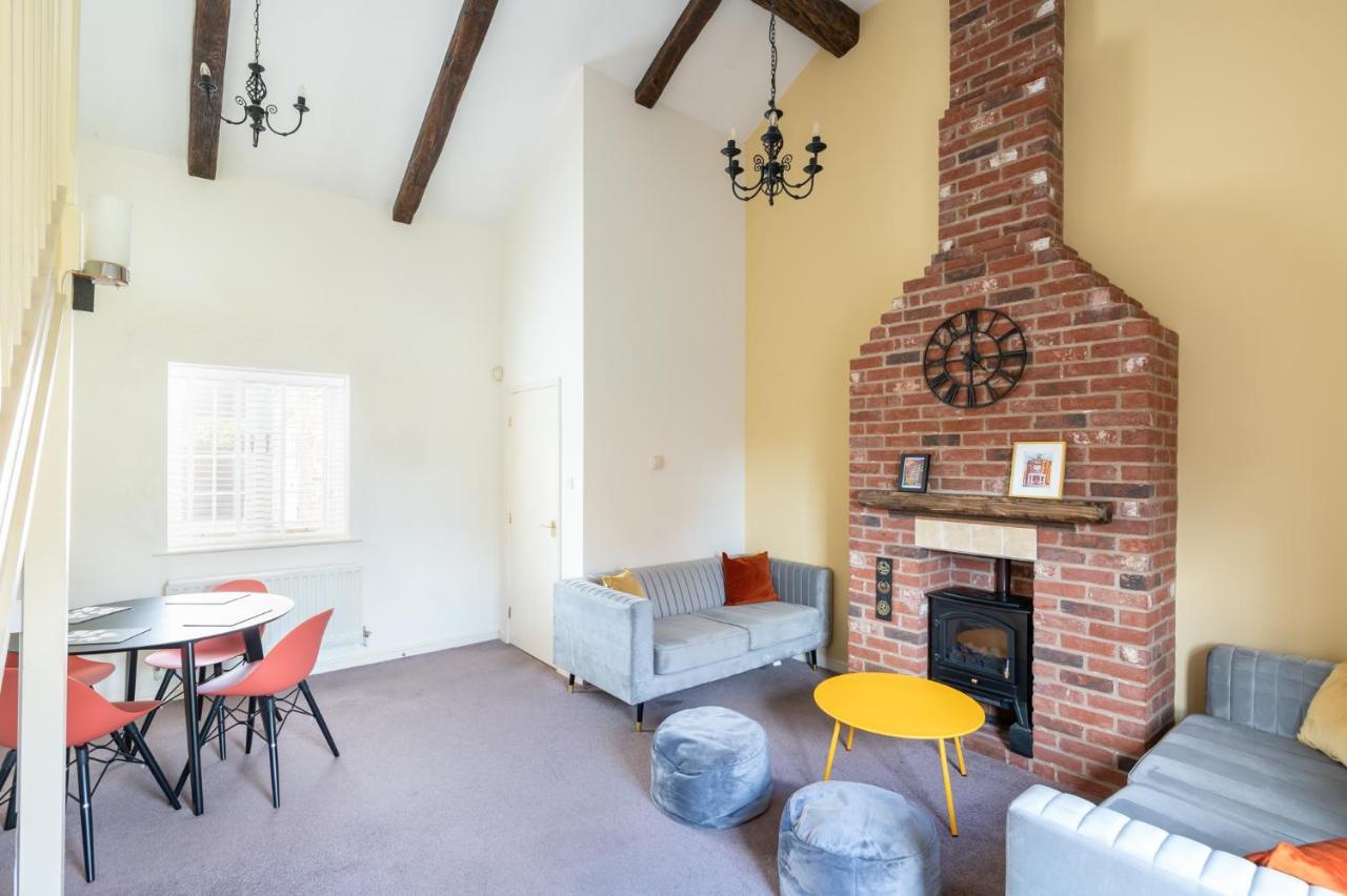 Pass The Keys Charming Cottage Near Clifton Moor York Buitenkant foto