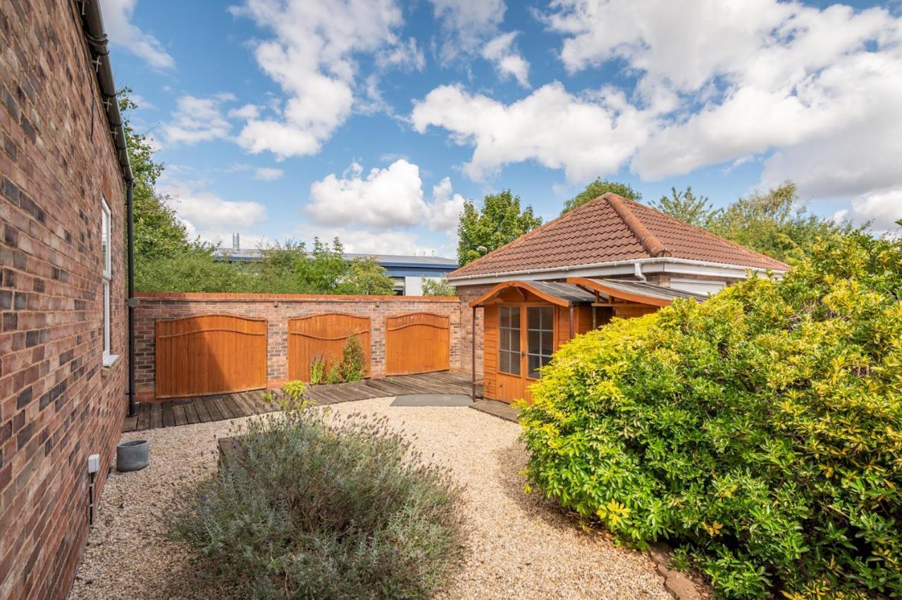 Pass The Keys Charming Cottage Near Clifton Moor York Buitenkant foto