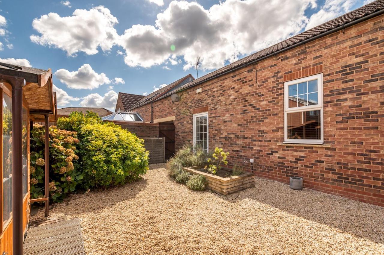 Pass The Keys Charming Cottage Near Clifton Moor York Buitenkant foto