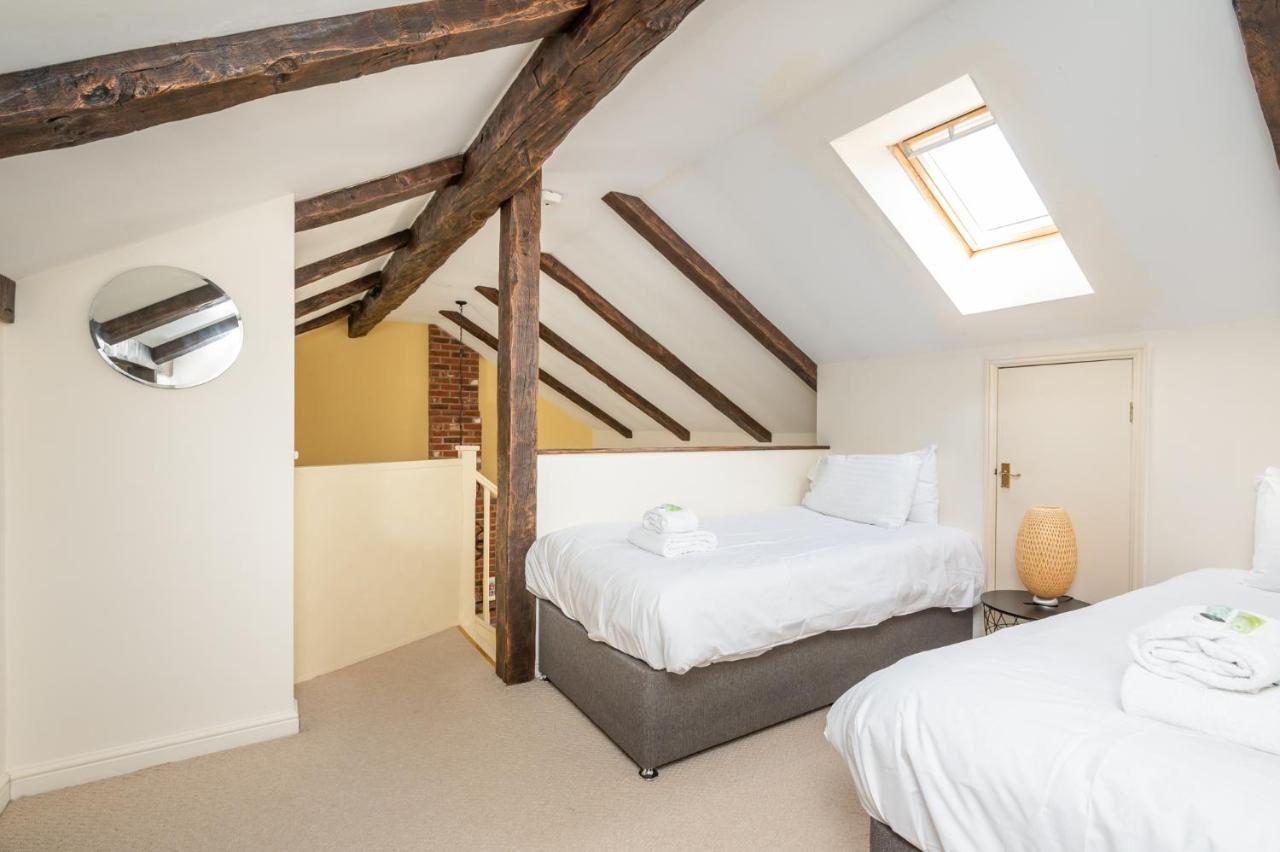 Pass The Keys Charming Cottage Near Clifton Moor York Buitenkant foto