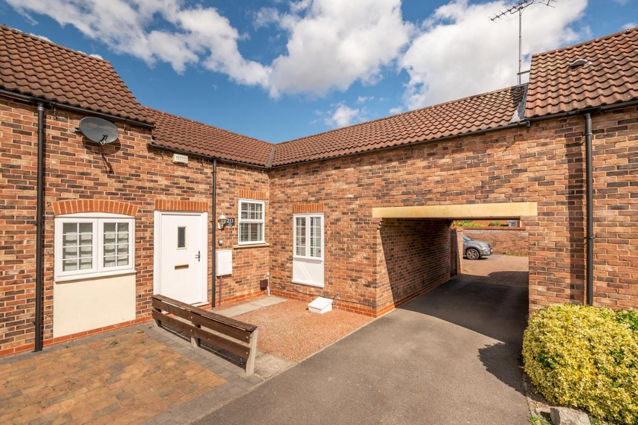 Pass The Keys Charming Cottage Near Clifton Moor York Buitenkant foto